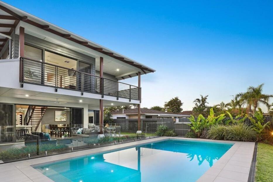 בודינה Waterfront Home Bordering Mooloolaba מראה חיצוני תמונה